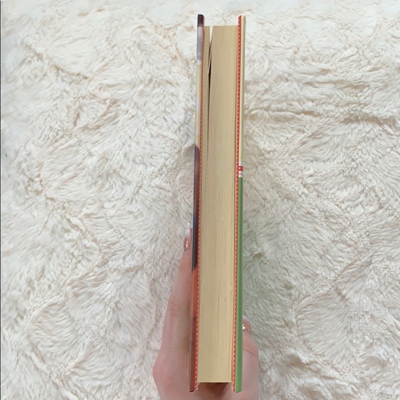 Close to Famous Book💫 - Picture 4 of 5